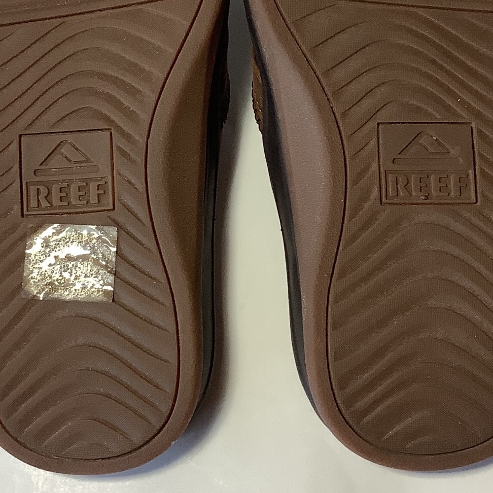 Reef Brown and Black Leather Flip Flop Sandals - Picture 7 of 8